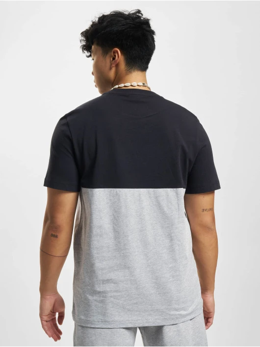 Lacoste Herren T-Shirt T-Shirt In Grau 2 Lacoste Herren T-Shirt T-Shirt In Grau – Bild 2