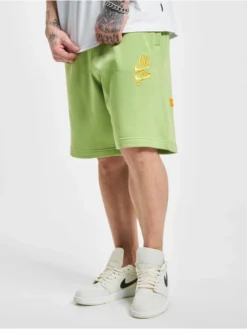 Nike Herren Shorts NSW Vivid In Grün