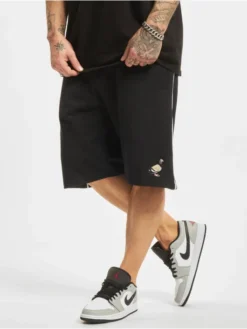 Herren Shorts Piped Pigeon In Schwarz