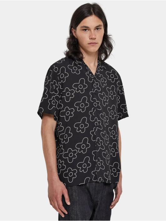 URBAN CLASSICS Herren Hemd Viscose Aop Resort In Schwarz 1 URBAN CLASSICS Herren Hemd Viscose Aop Resort In Schwarz